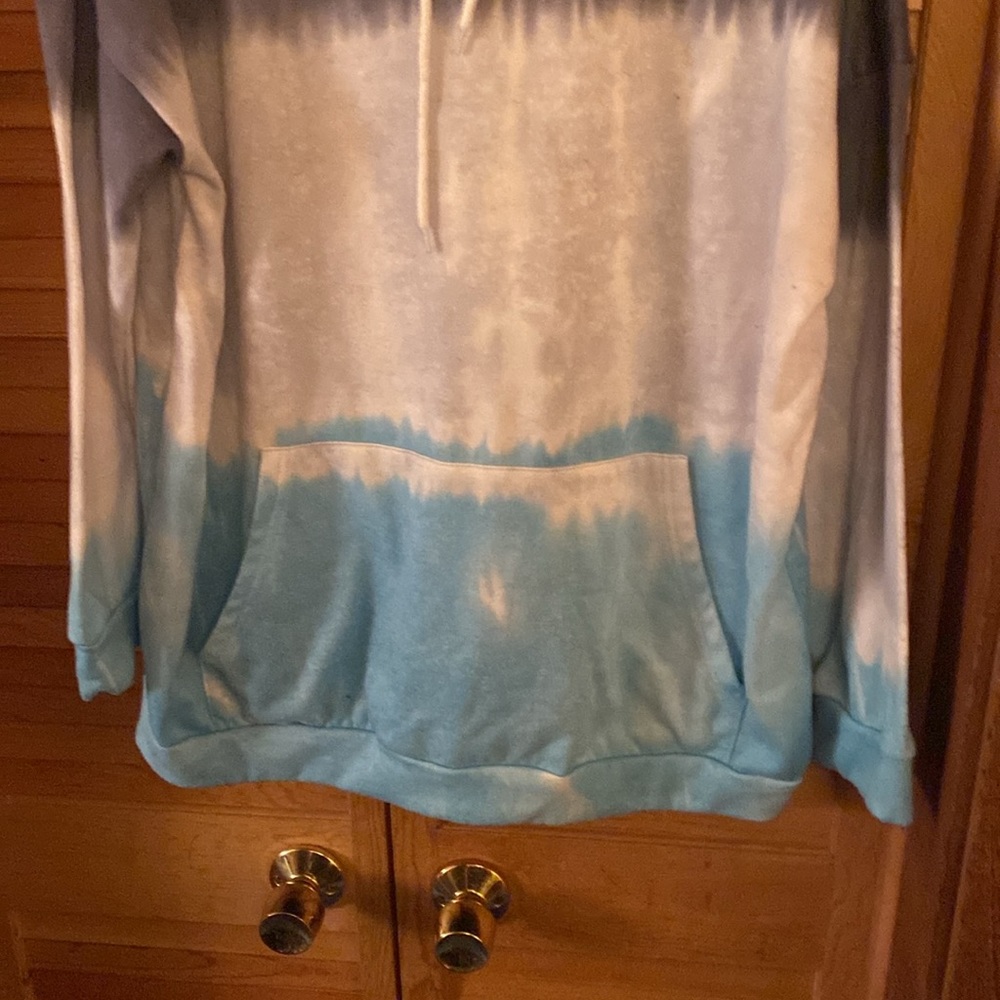 Hoodie. Cute Colors! - Picture 2 of 4